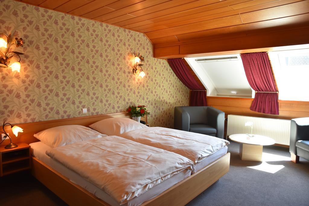 Hotel Haus Tiefenbach Bullange/Büllingen Esterno foto